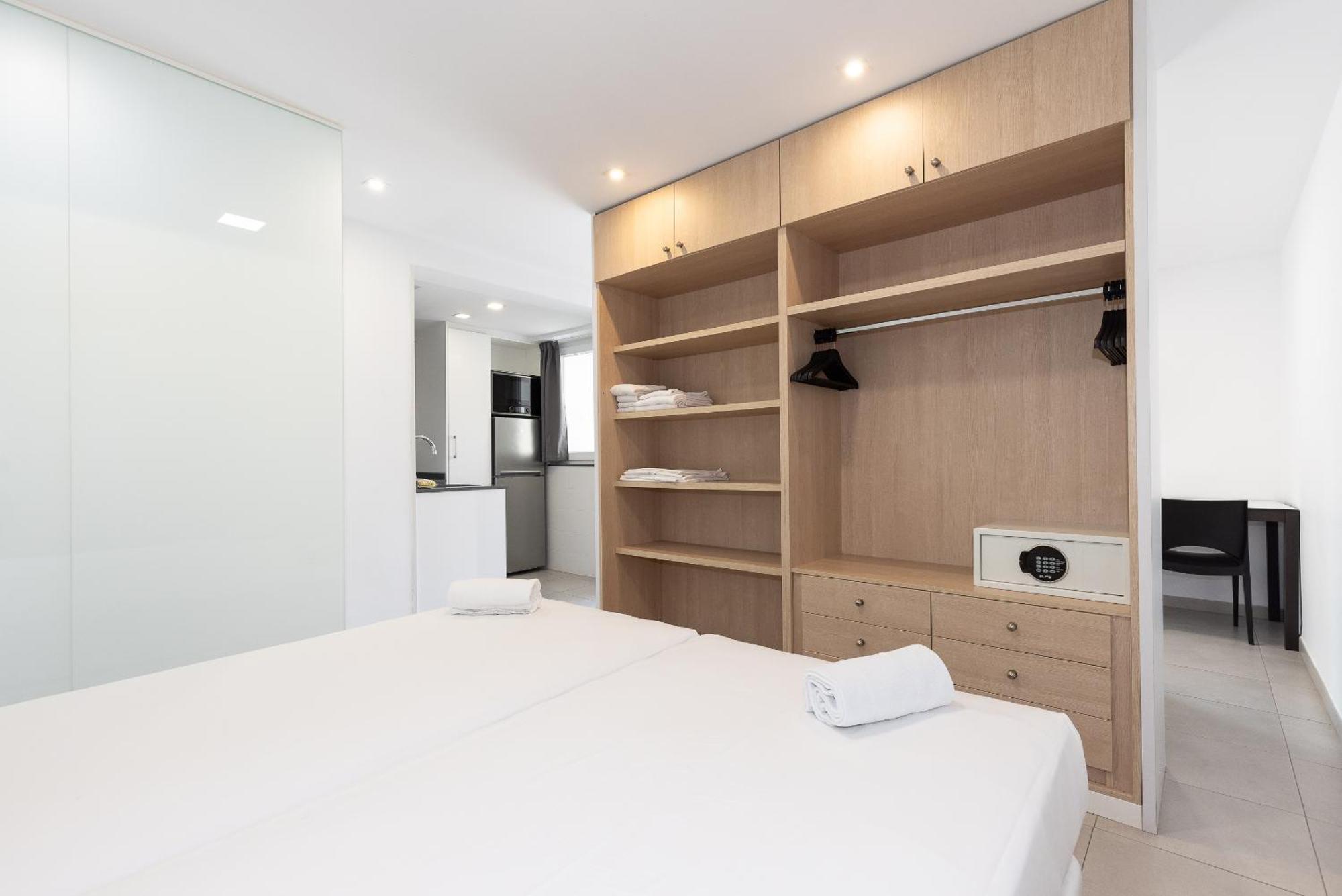 Rentalmar Aries Plus Salou Exterior photo