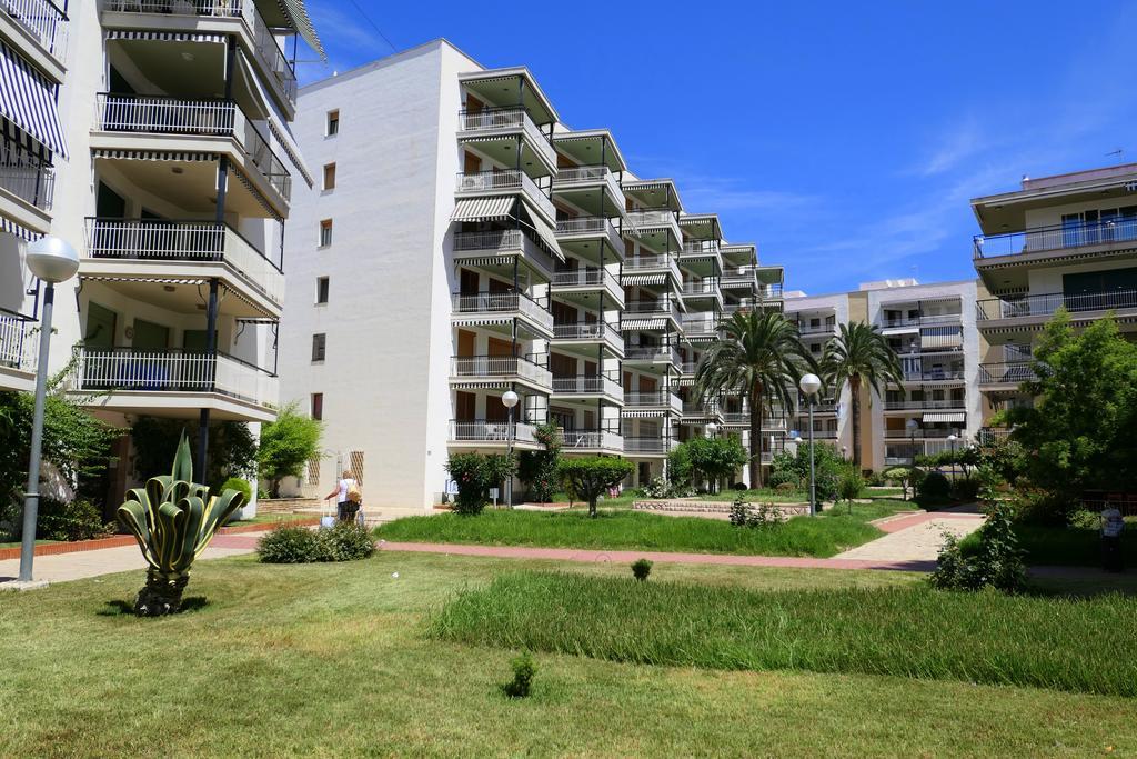 Rentalmar Aries Plus Salou Exterior photo